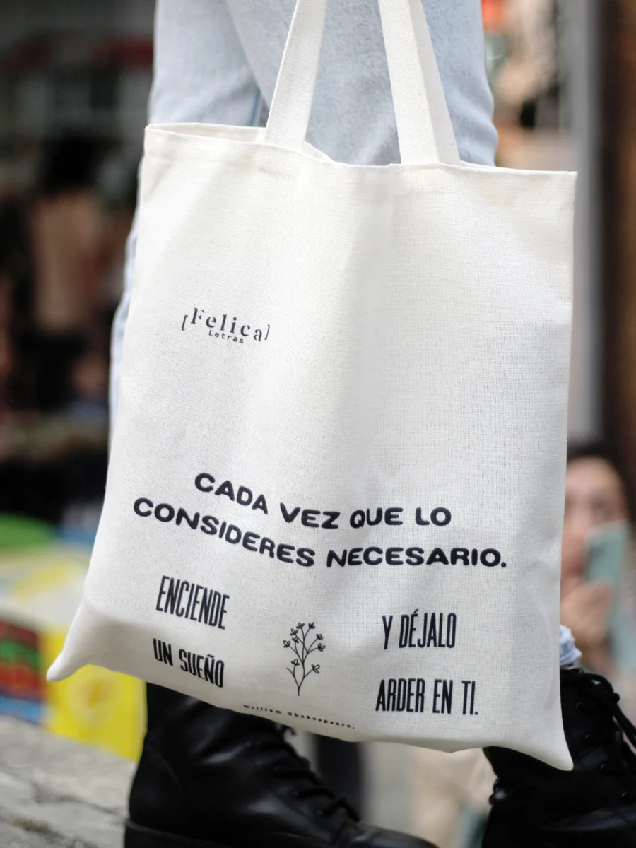 Tote Bag – Pies viajeros – Felica Letras